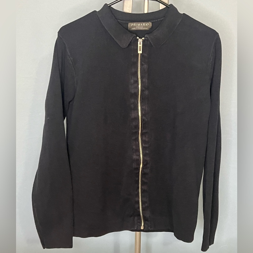 Primark Zip Up Navy Sweater. Size Medium. Good Condition.